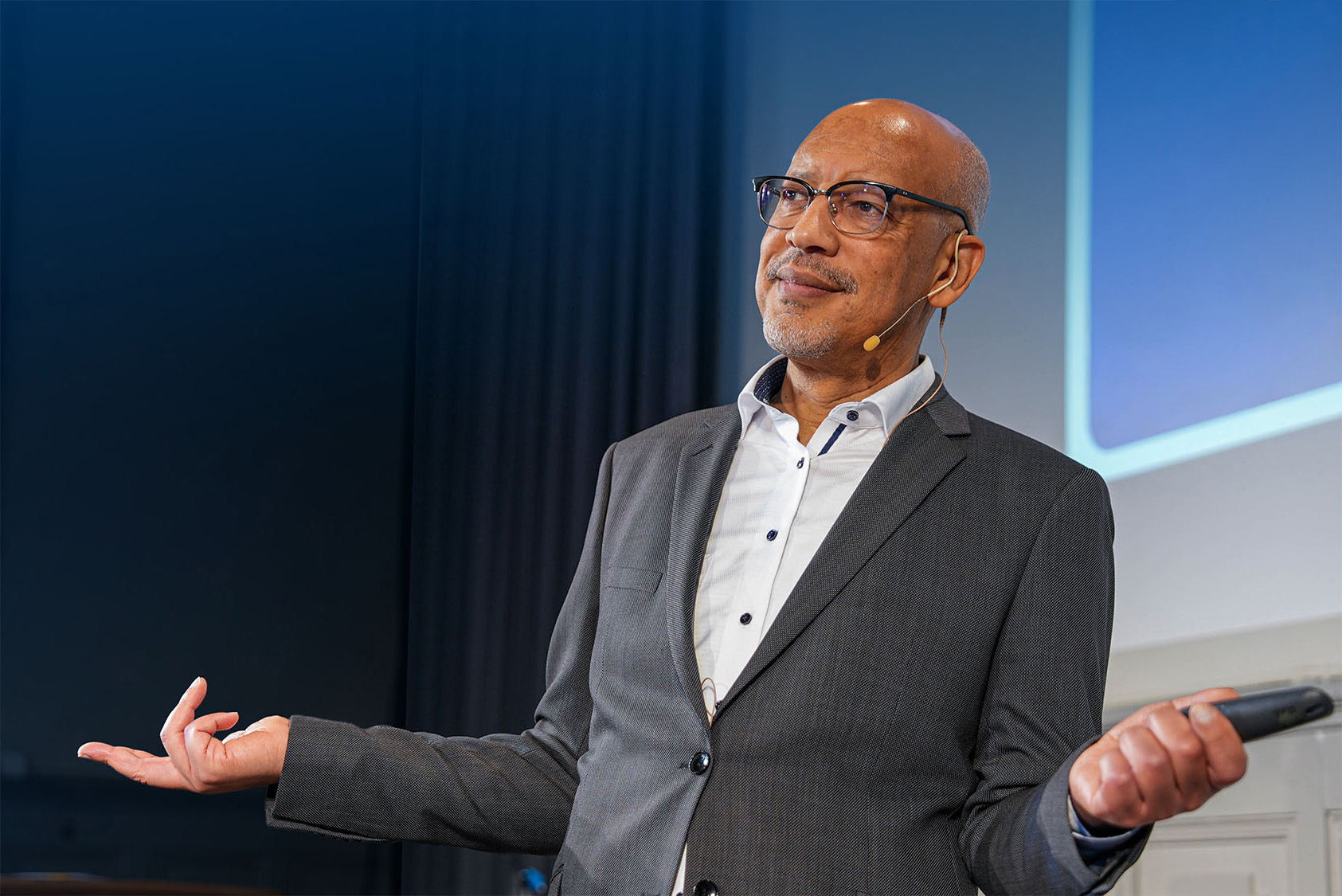 David Mantock, cybersecurity keynote speaker presenting on stage